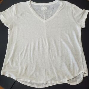 Lou & Grey 100% Linen Tee Size L White V-Neck Relaxed Lightweight Summer Top